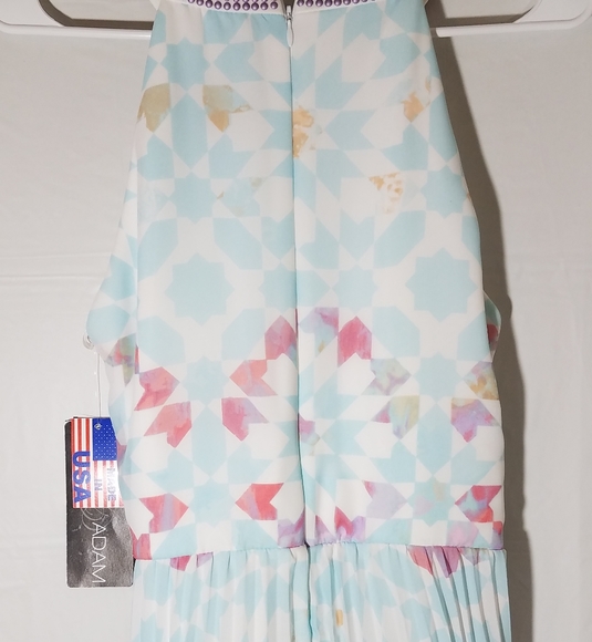 Besty & Adam gown - Picture 2 of 6